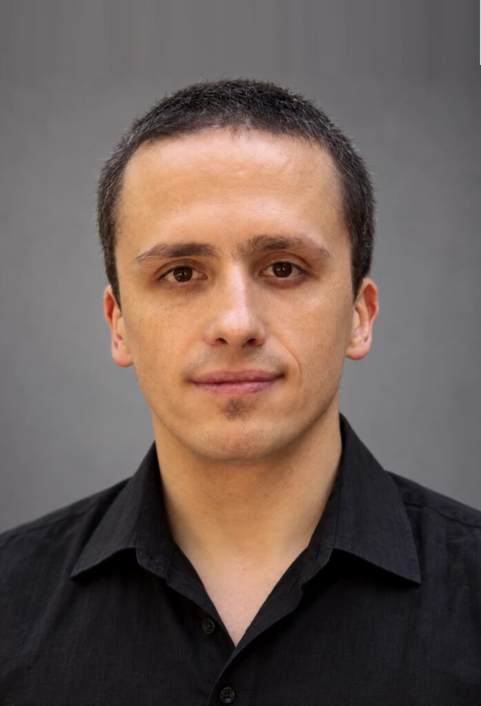 Michał Jankowiak przy pracy nad strategią pozycjonowania